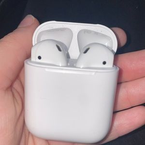 Apple AirPods 2nd generation